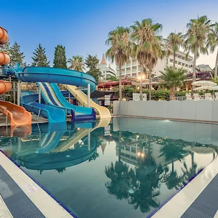 Resort Justiniano Club Okurcalar