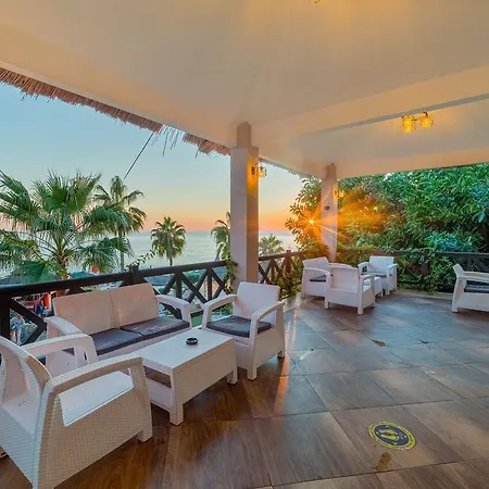 Justiniano Club Alanya 4* Okurcalar