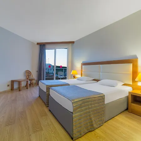 Rezort Justiniano Club Alanya 4*