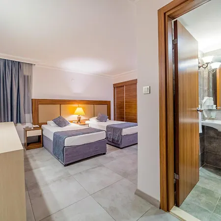 Resort Justiniano Club Okurcalar