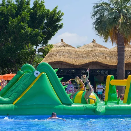 Ośrodek wypoczynkowy Justiniano Club Alanya 4*